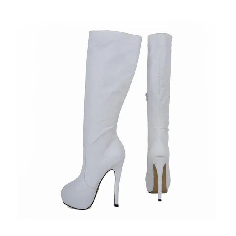 حذاء نسائي فوق الركبة – منصة من الجلد غير اللامع