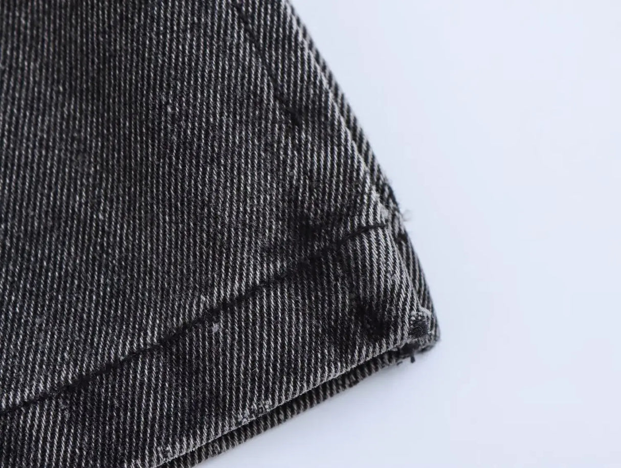 طقم بلوزة وبنطال جينز للنساء