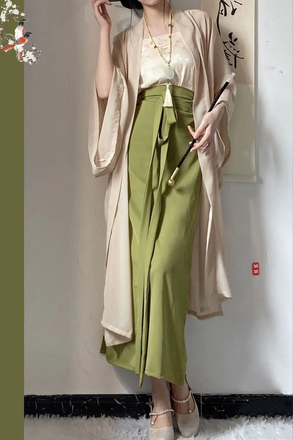 Woman wearing a Princess Song Dynasty Hanfu – 3-piece robe, featuring soft polyester material and elegant design.