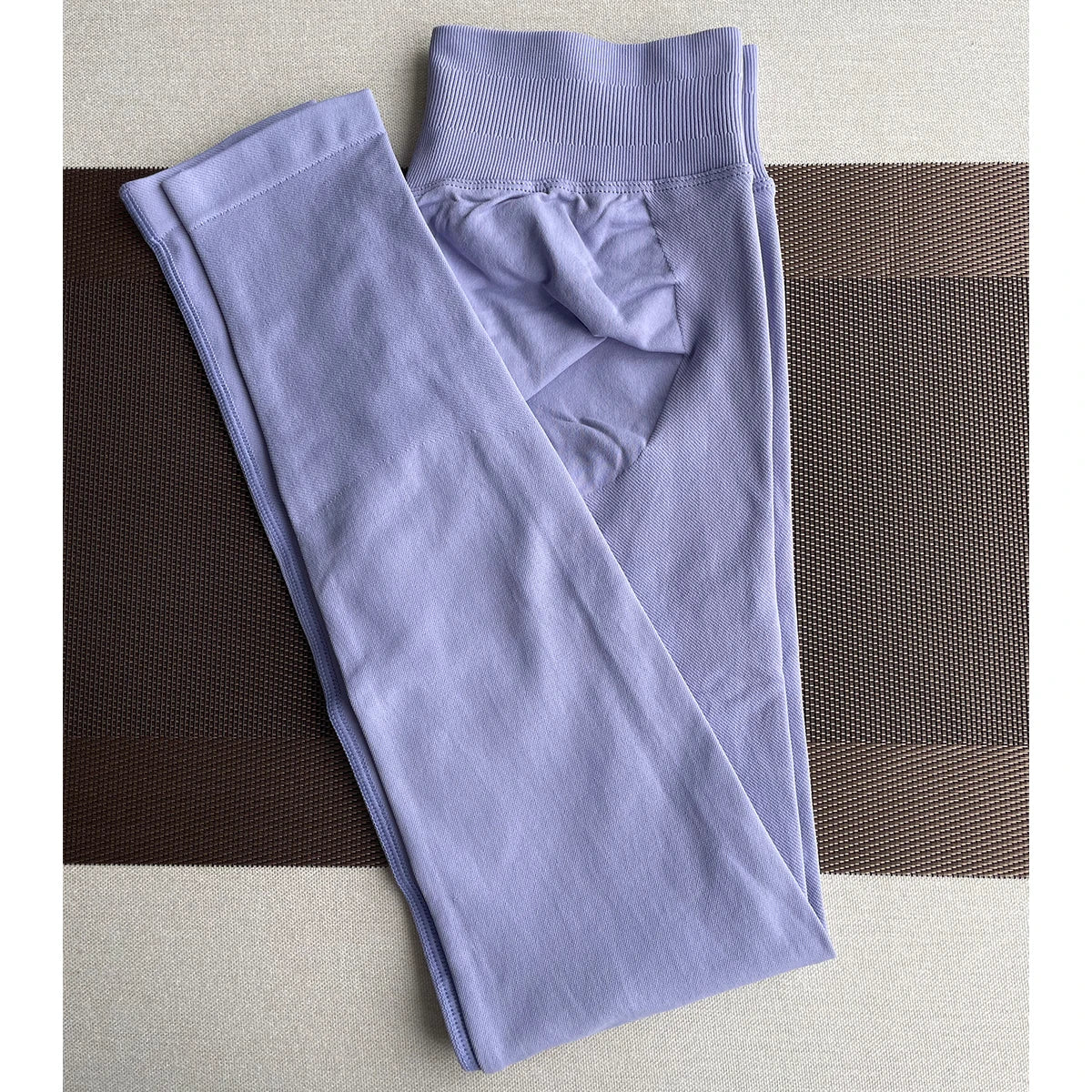 بنطال يوغا ضيق بدون درزات للنساء