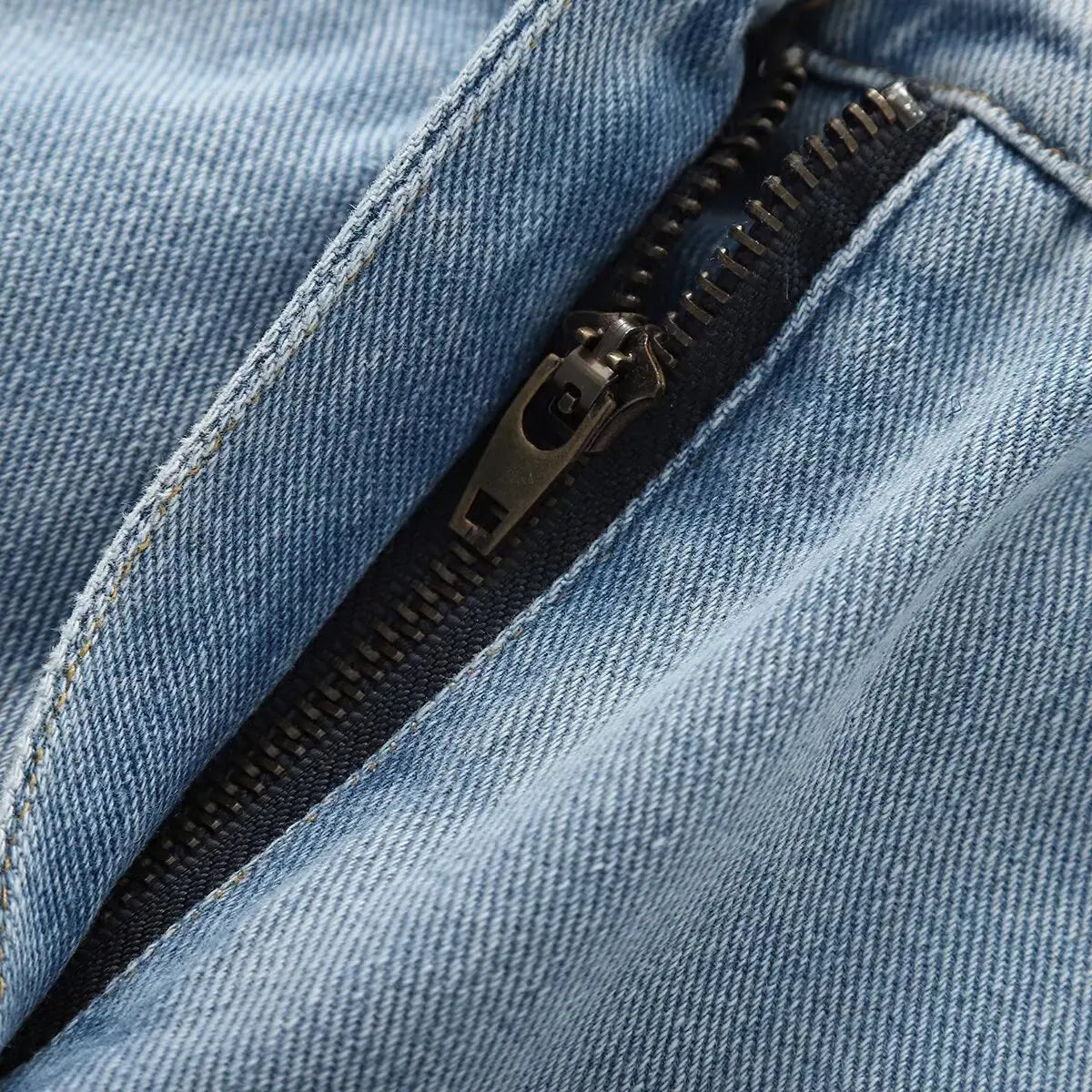 DenimPulse™ – Waist Slim Short Denim Jumpsuit (Playful, Sculpted & Trendy)