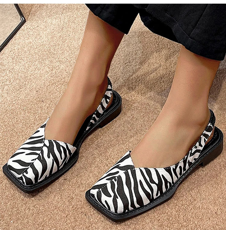 صنادل أنيقة سهلة الارتداء – صيف 2025