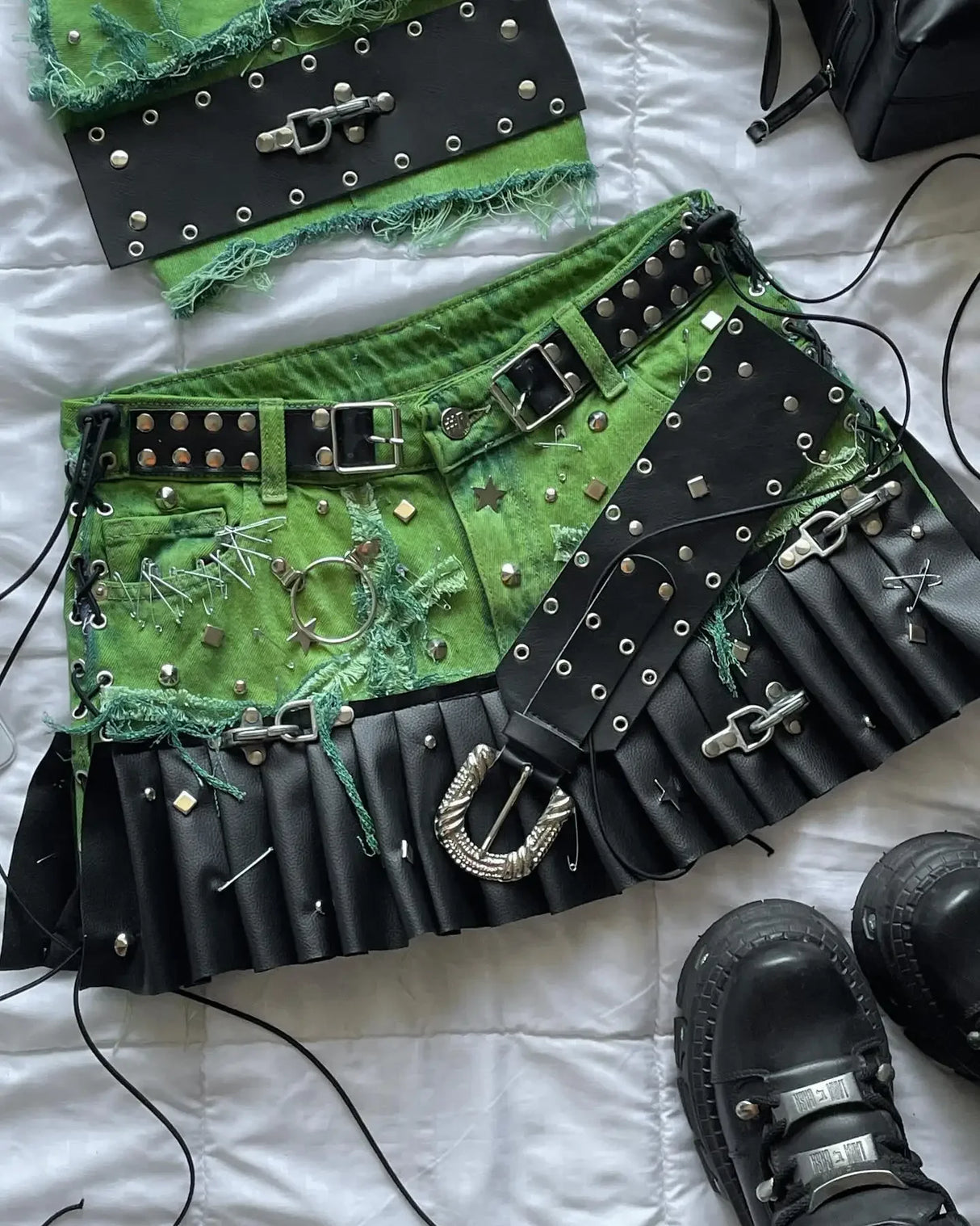 Women Cross Patch Denim Skirt Set