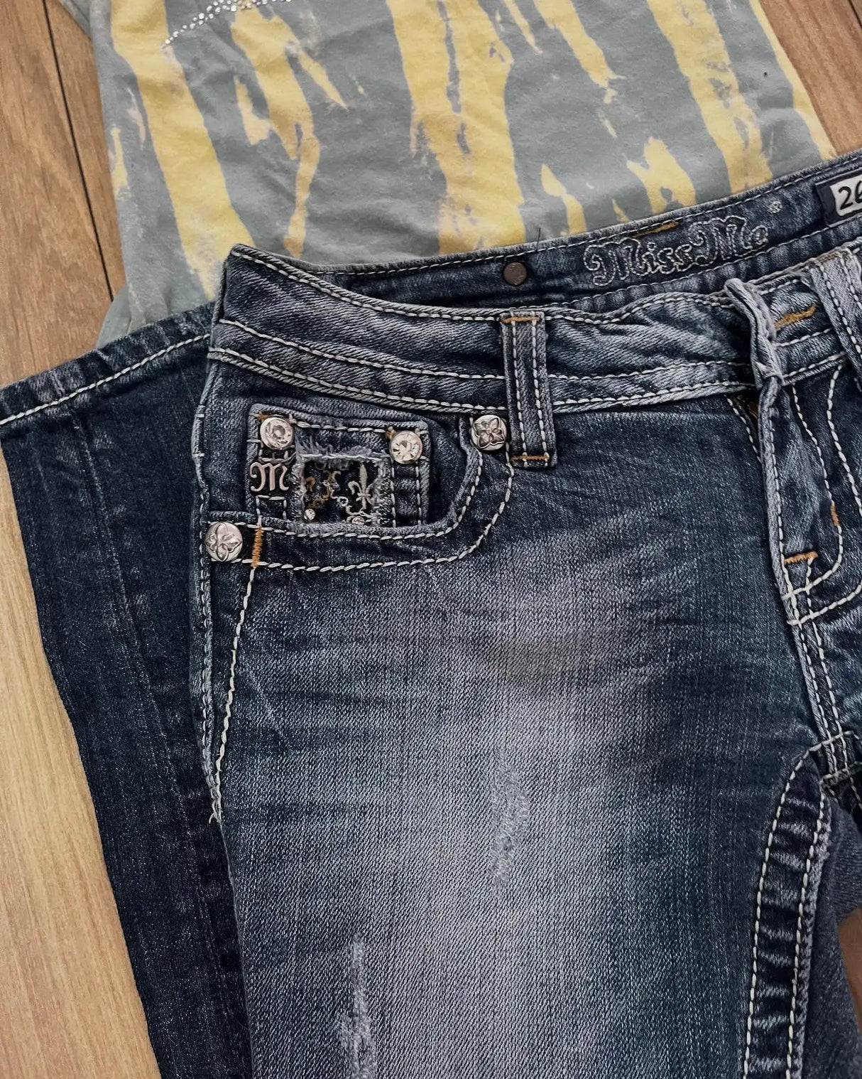 Miss Me Y2K Rhinestone Wide Jeans