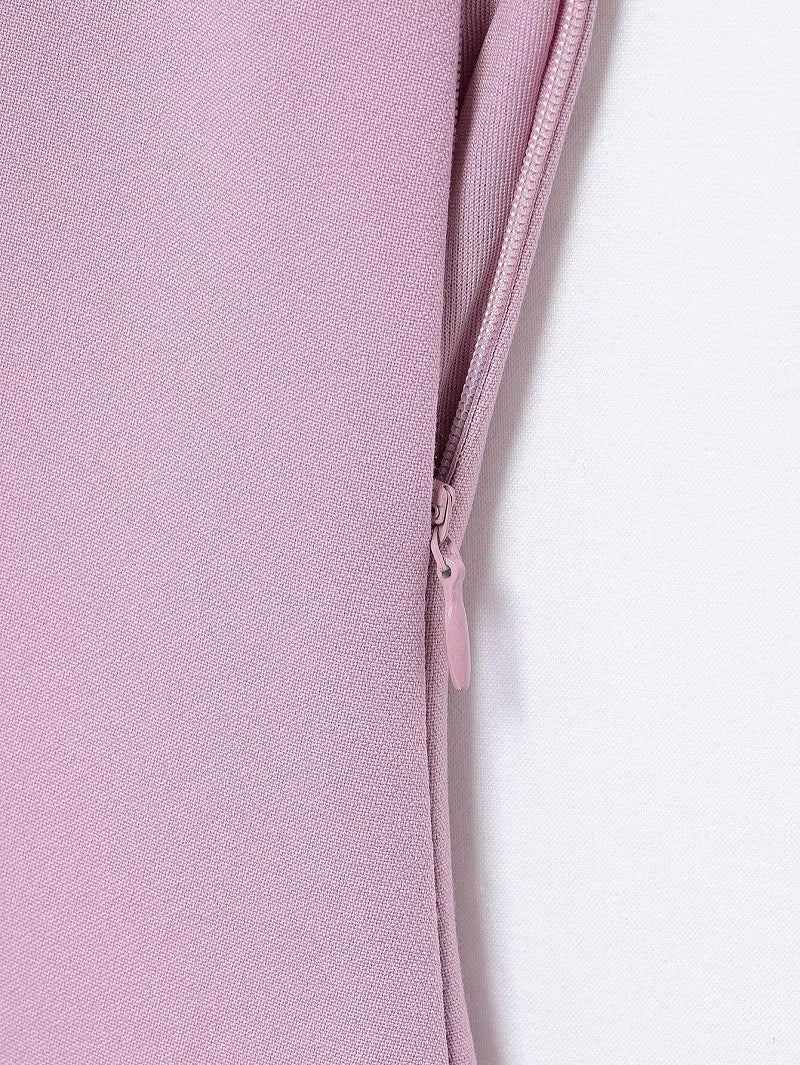 فستان حفلات نسائي مكشوف الظهر