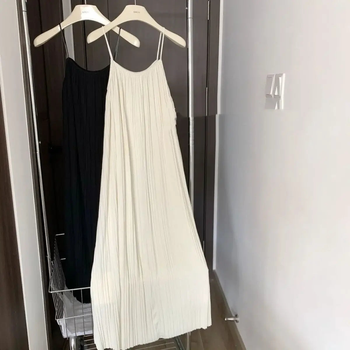 فستان بيجامة فضفاض بأشرطة رفيعة للنساء بمقاسات كبيرة