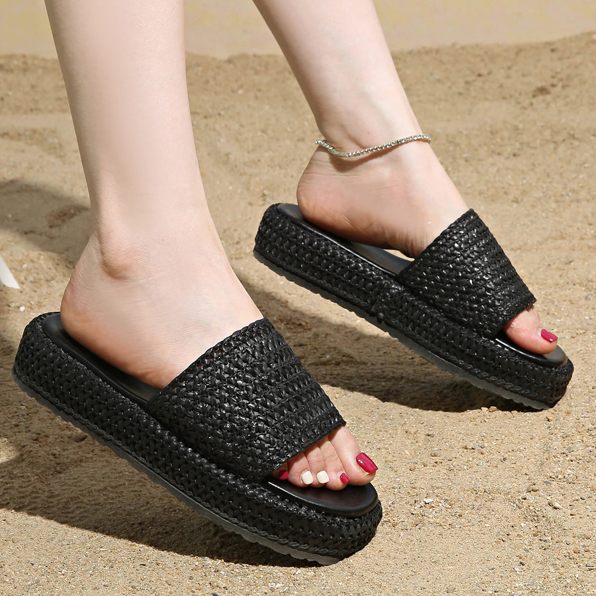 نعال مسطحة صيفية أنيقة - مقاسات كبيرة 2025