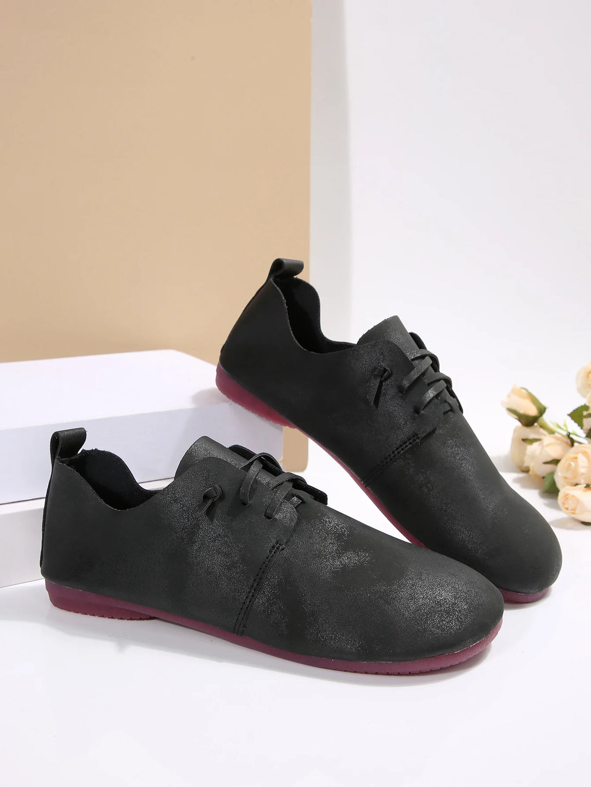 حذاء لوفر نسائي أنيق وسهل الارتداء