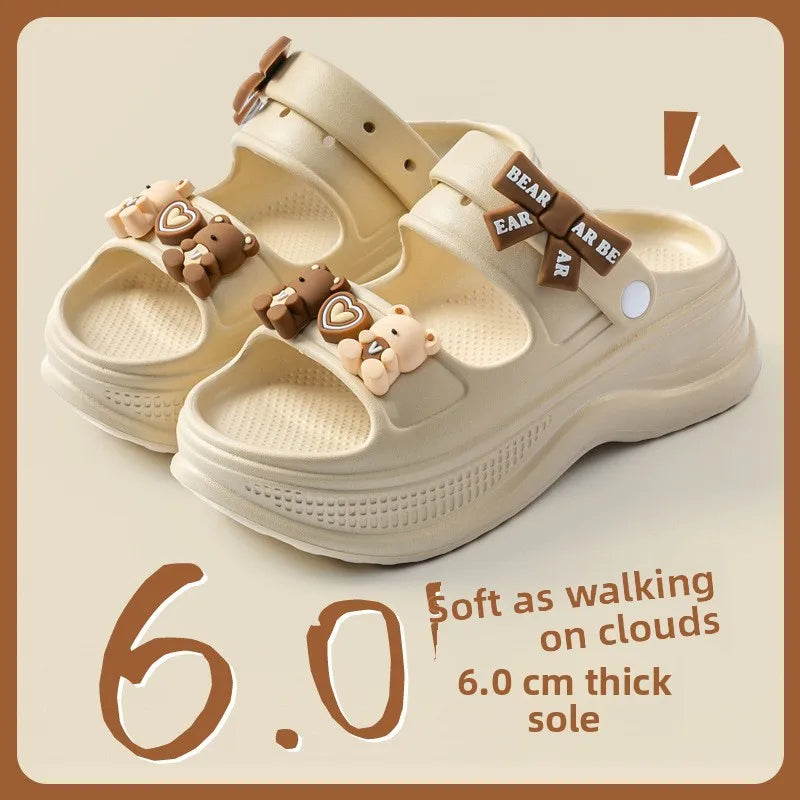 صنادل نسائية بكعب رفيع للصيف في الهواء الطلق