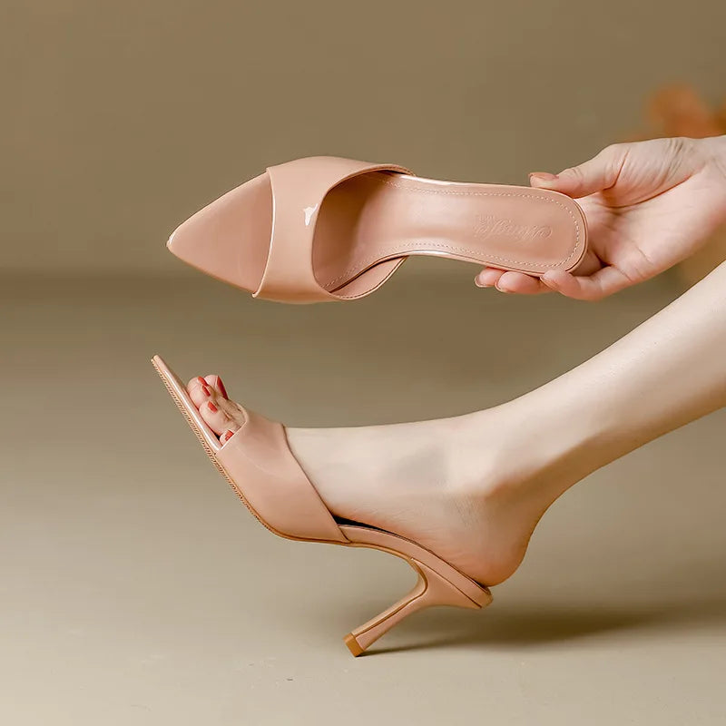 نعال براءات اختراع بكعب رفيع ومقدمة مدببة - 2025