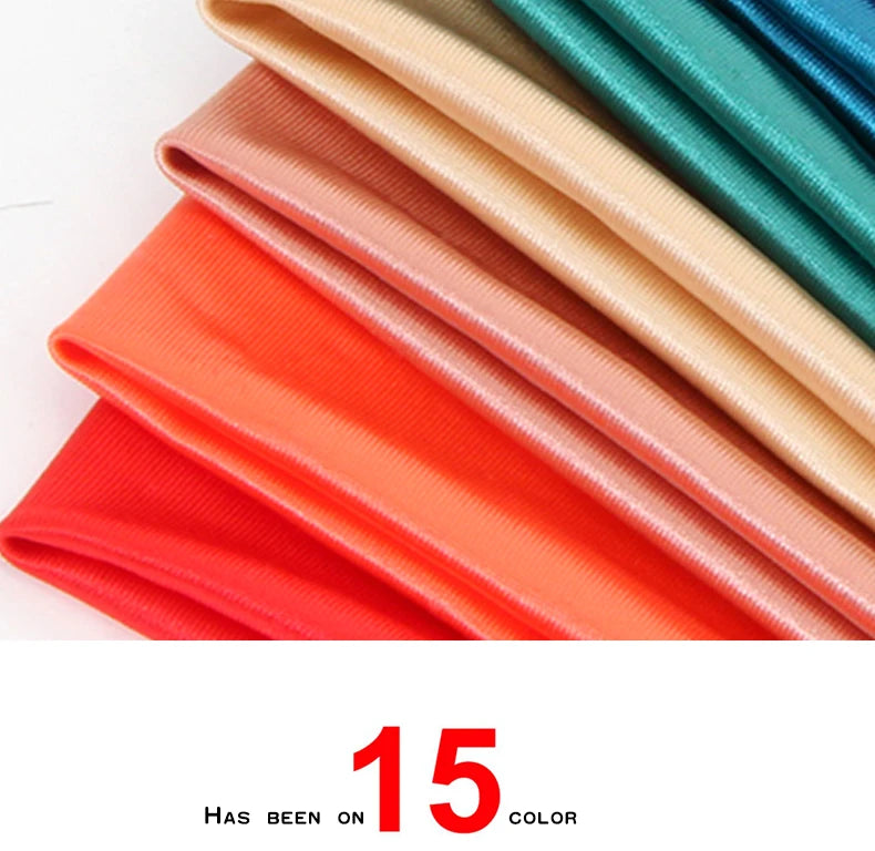 تنورة باليه رياضية من الساتان للنساء