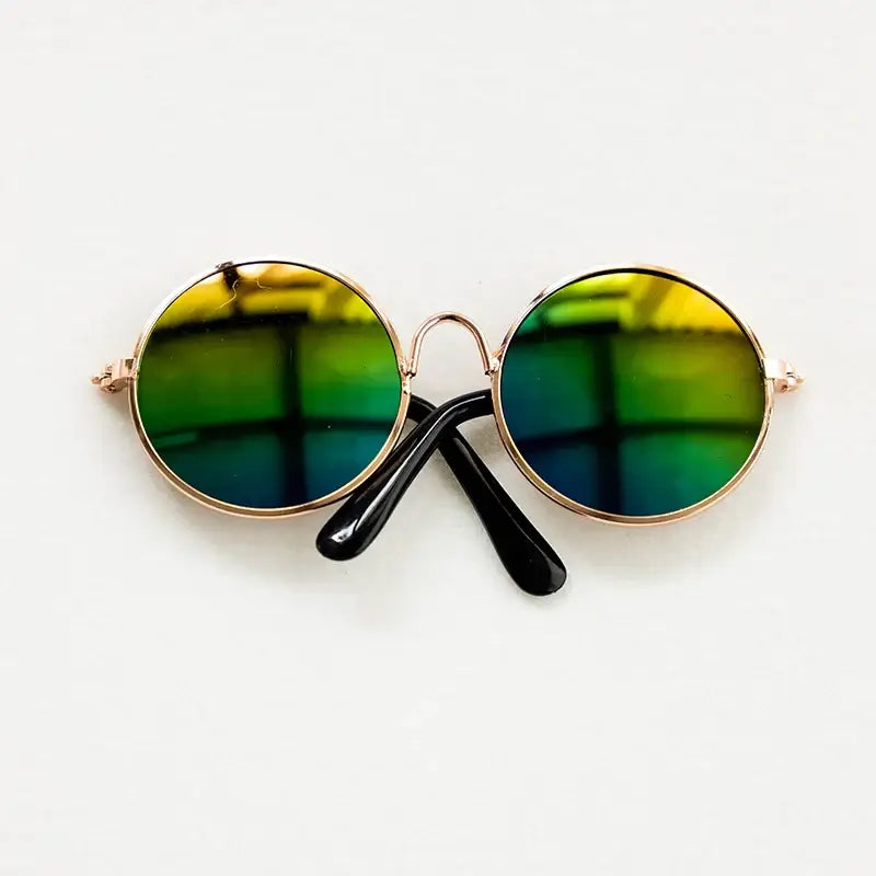 Colorful round and heart-shaped baby glasses for newborn photography accessories, unisex design.