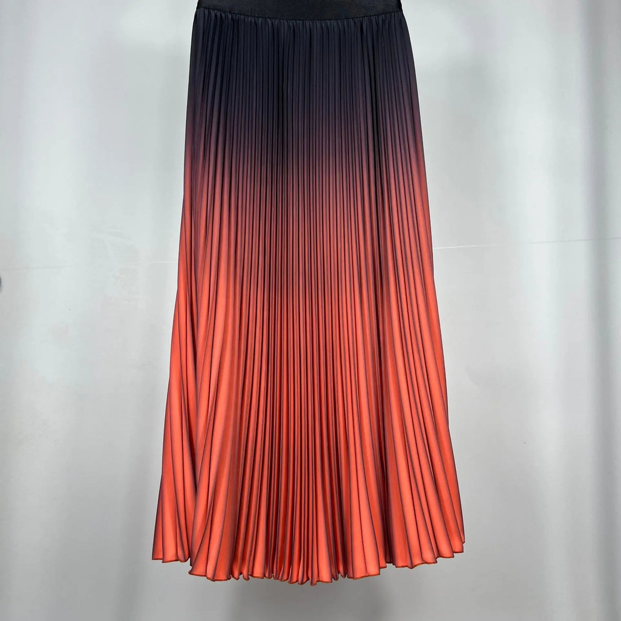 Women Gradient Pleated Skirt