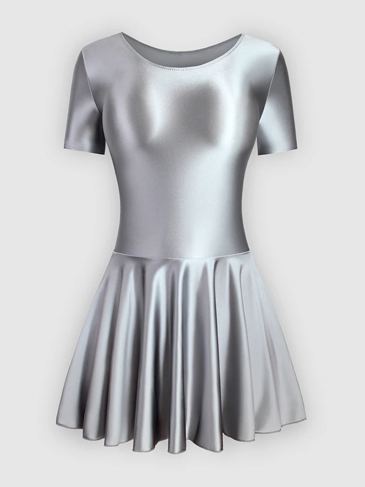 تنورة باليه رياضية من الساتان للنساء