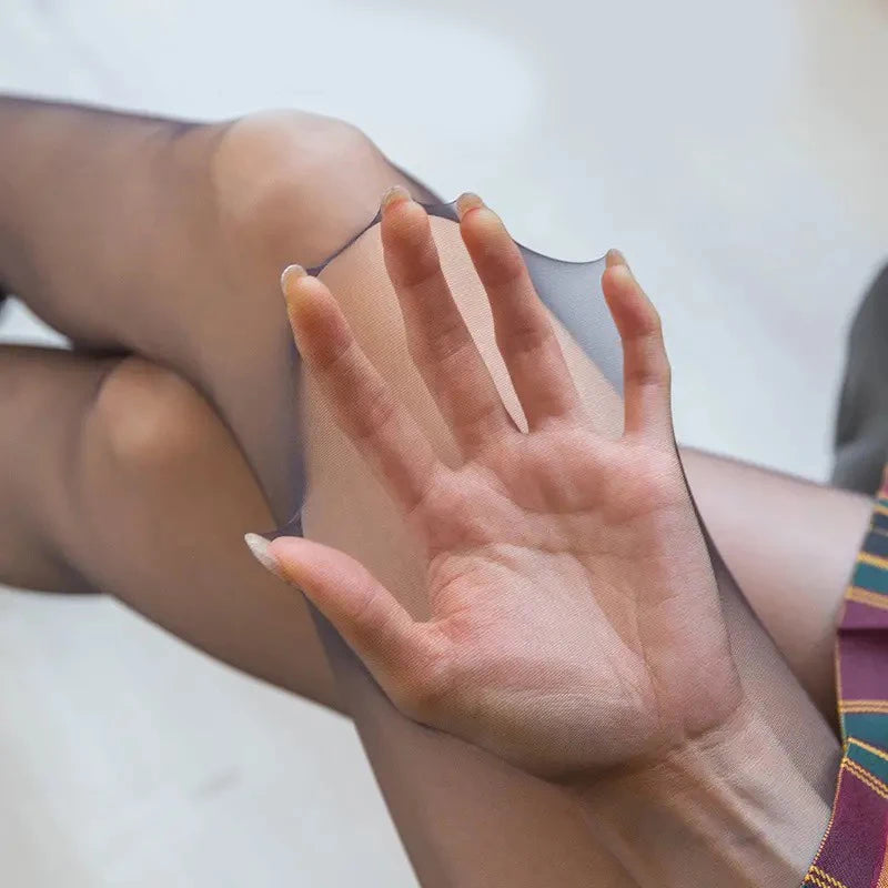 جوارب نسائية بنقشة زهور ثلاثية الأبعاد