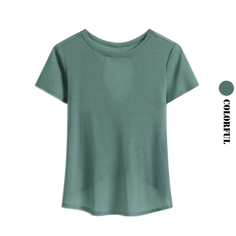 قميص يوغا قصير مفتوح الظهر للنساء