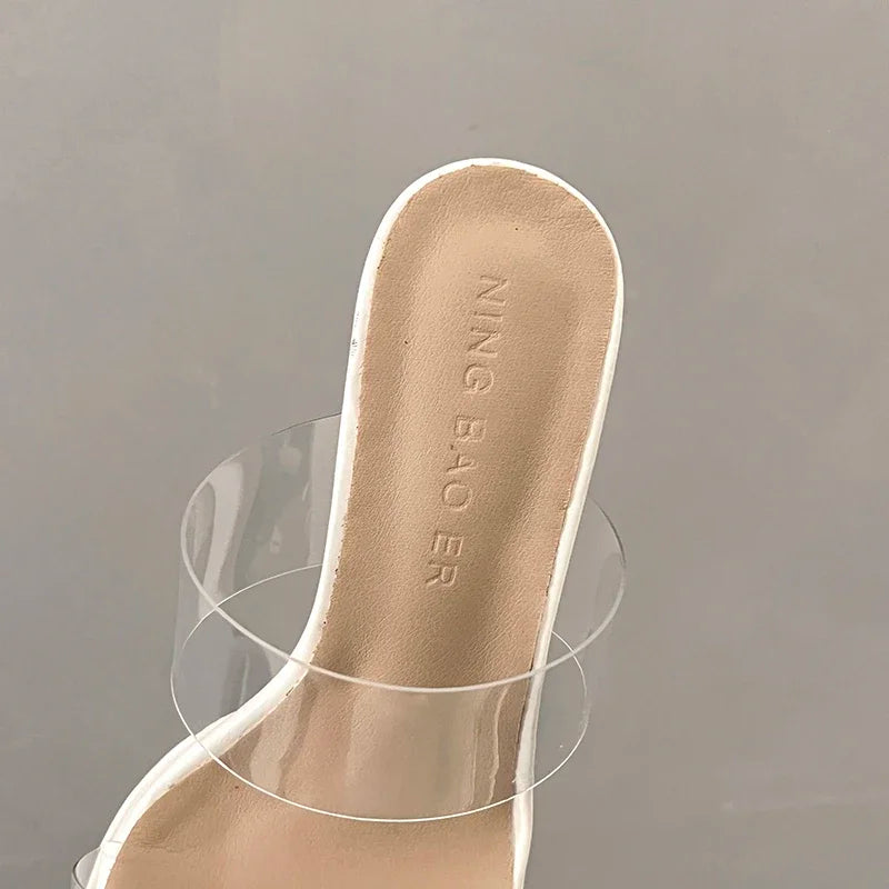 حذاء مفتوح من الأمام شفاف بكعب عالٍ – صيف 2025