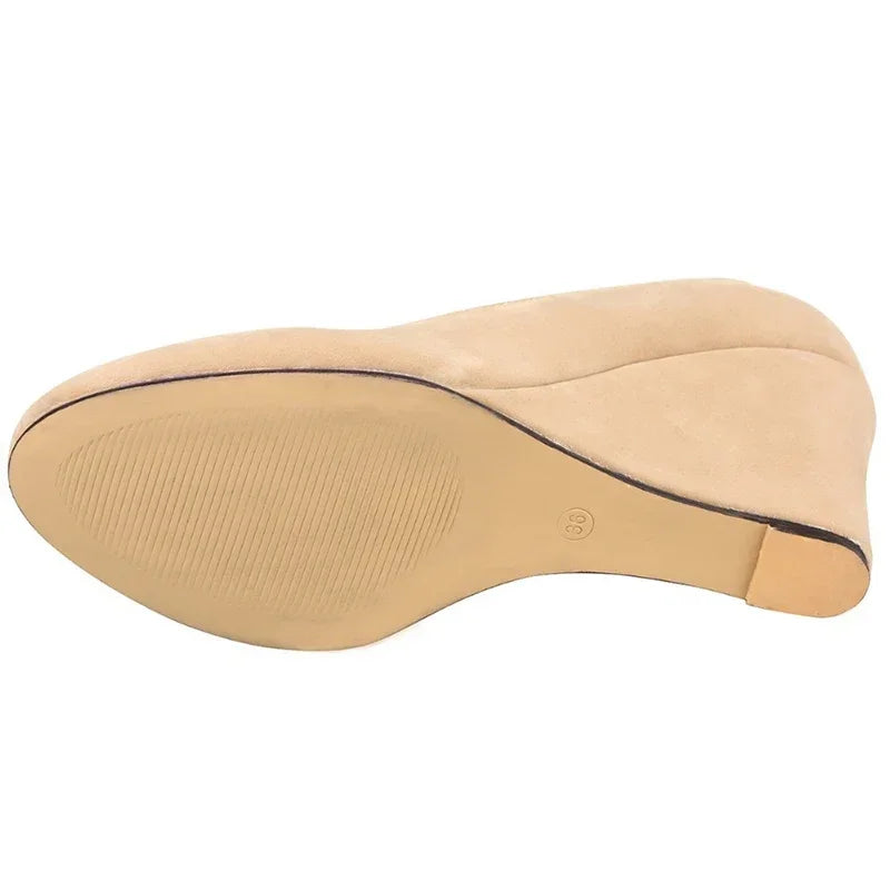 حذاء إسفيني كلاسيكي مدبب - جلد سويدي صناعي أسود 2025