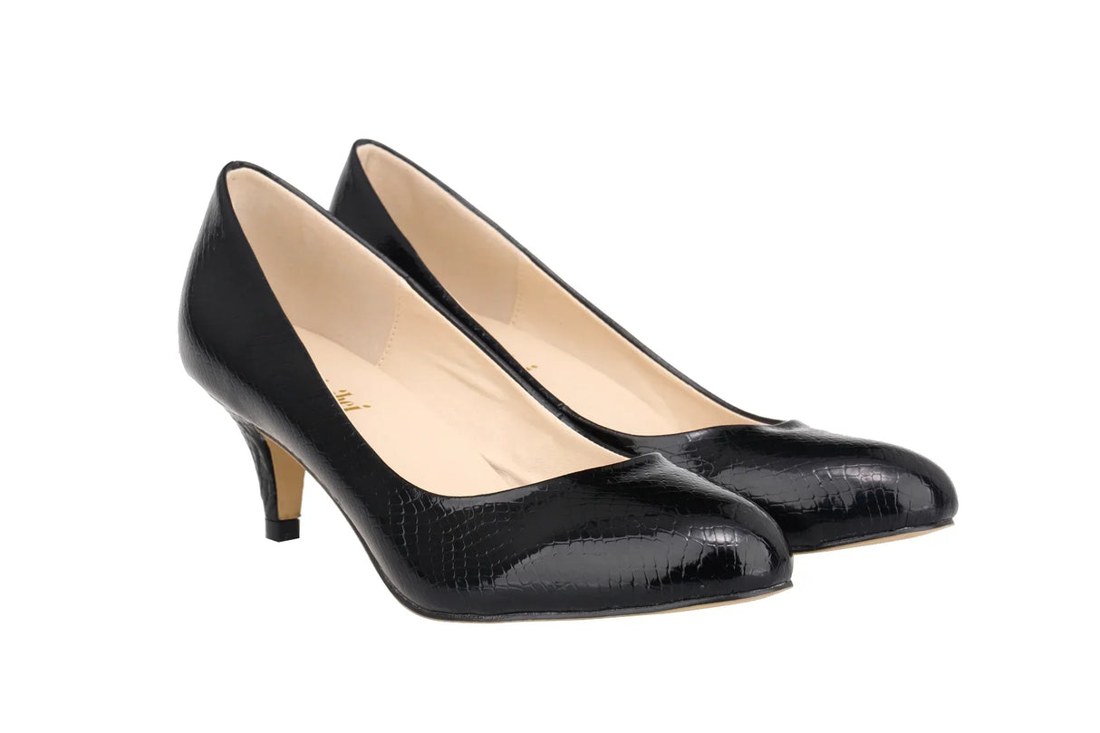 حذاء بكعب منخفض أحمر اللون 2025 بكعب 5 سم من جلد التمساح