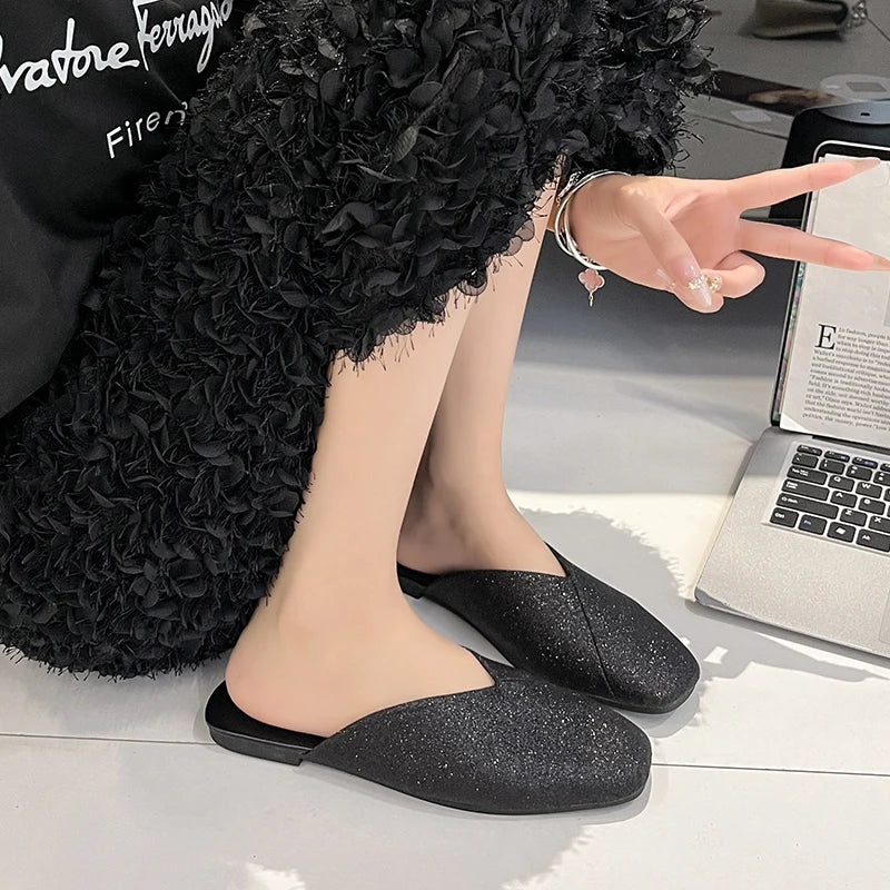 Women Closed Toe Mules