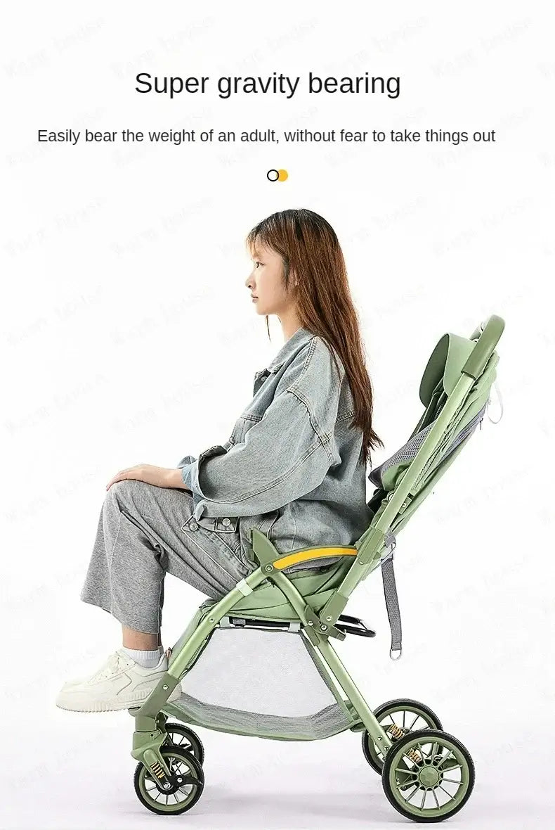 Bi-directional lightweight baby stroller demonstrating super gravity bearing feature, easily supporting adult weight.