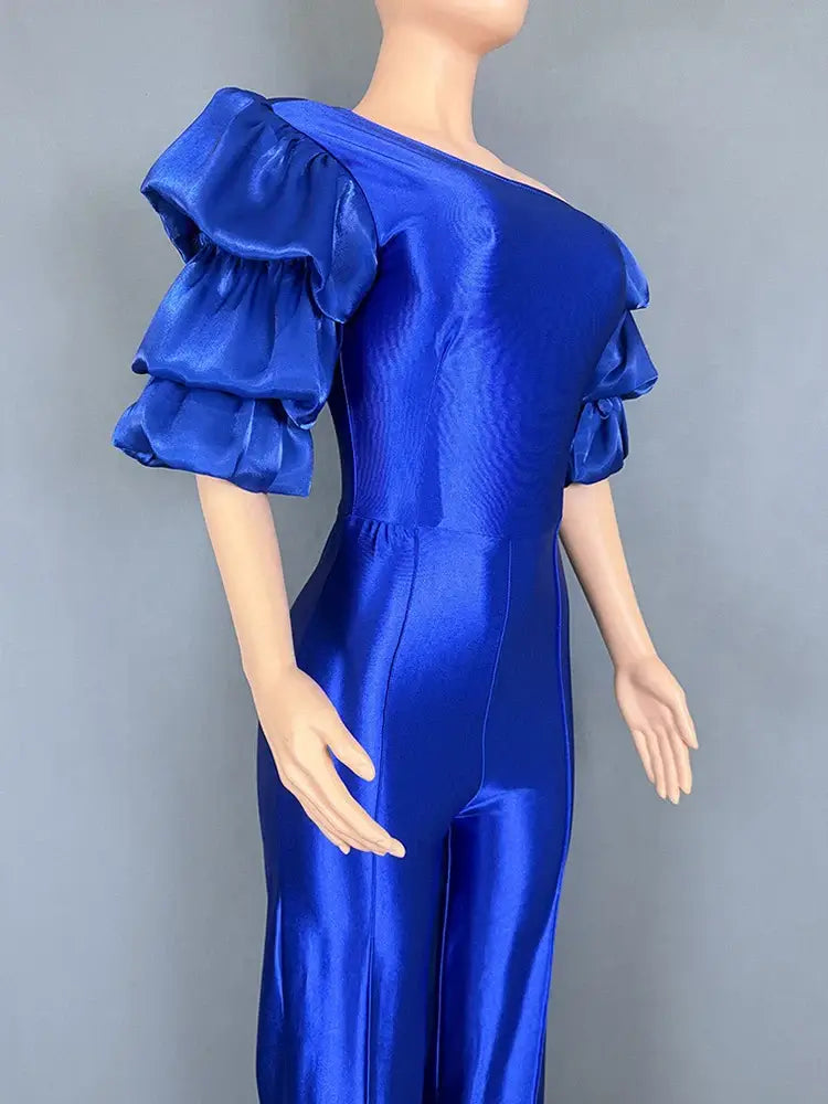 جمبسوت نسائي للحفلات بأكمام منتفخة من الساتان