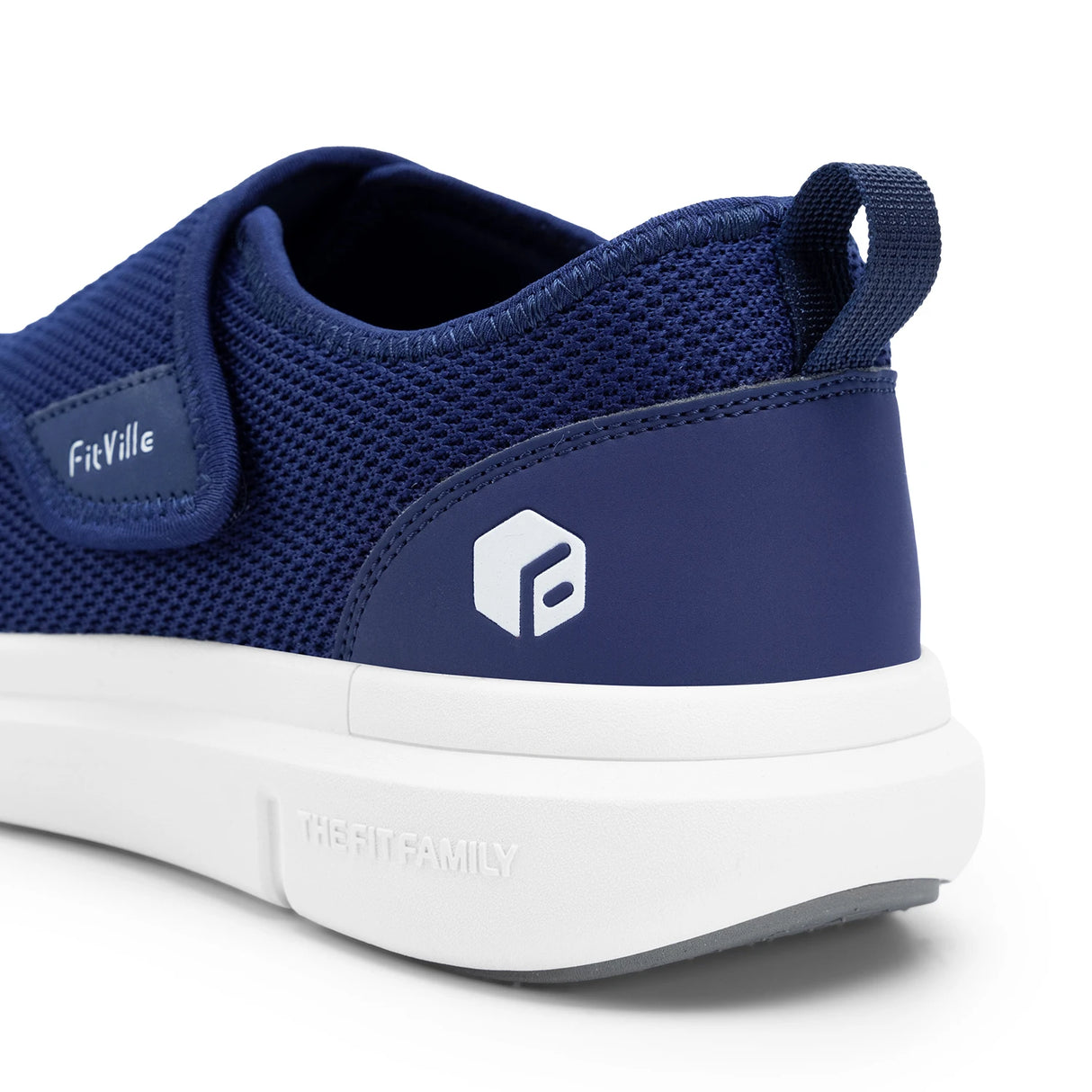 أحذية تقويم العظام للرجال عريضة جدًا