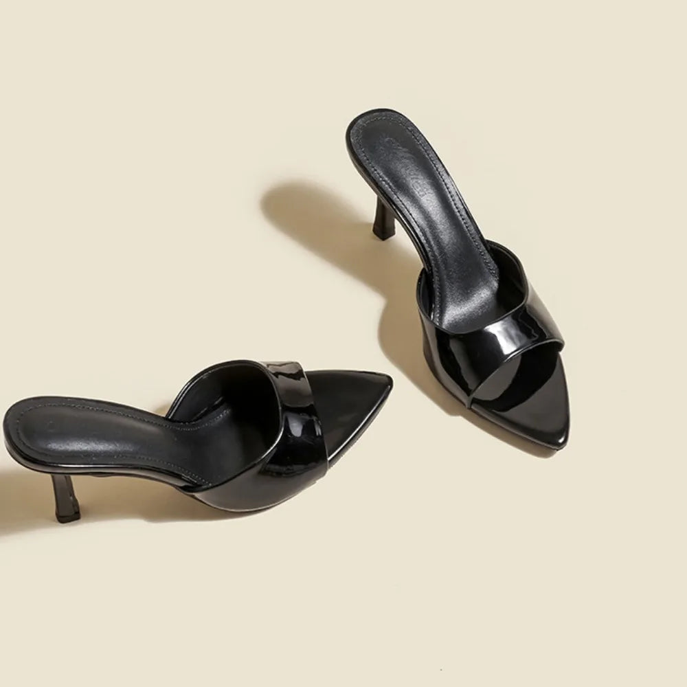 نعال براءات اختراع بكعب رفيع ومقدمة مدببة - 2025