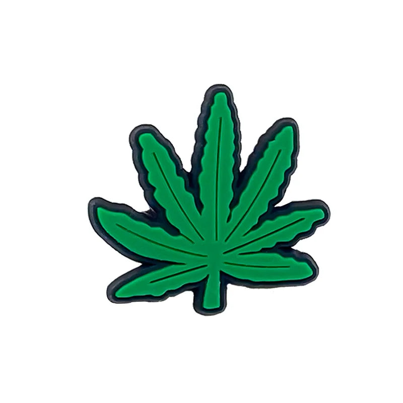 سحر الأحذية النسائية العصرية على شكل مسدس