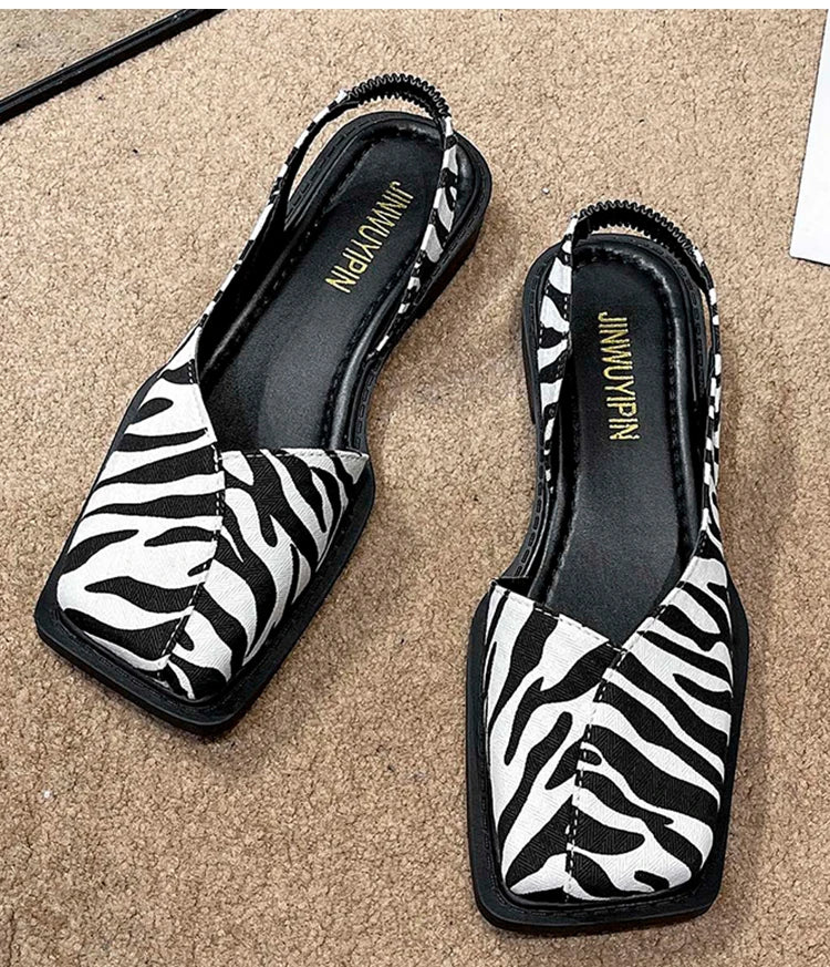 صنادل أنيقة سهلة الارتداء – صيف 2025