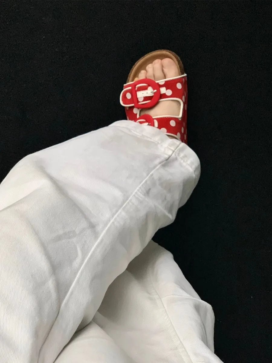 صنادل نسائية مسطحة بكعب عالٍ صيفية