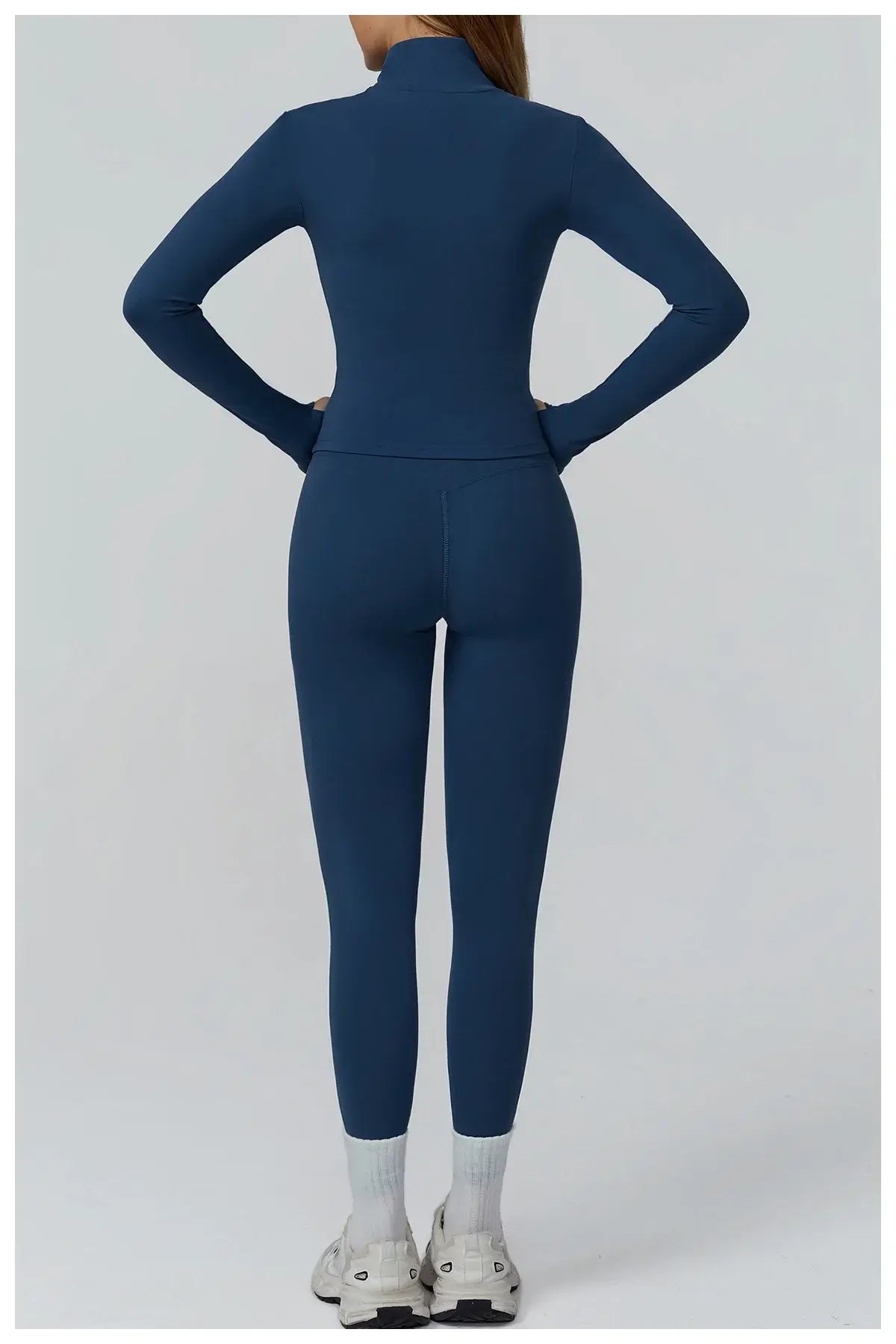 جاكيت جري نسائي ضيق بأكمام طويلة