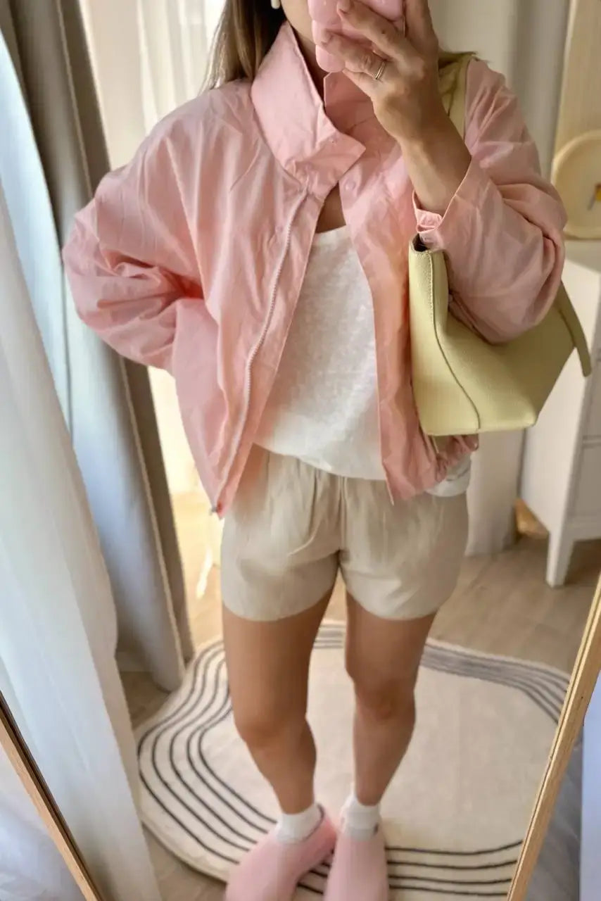 معطف نسائي رقيق بغطاء للرأس واقٍ من الرياح