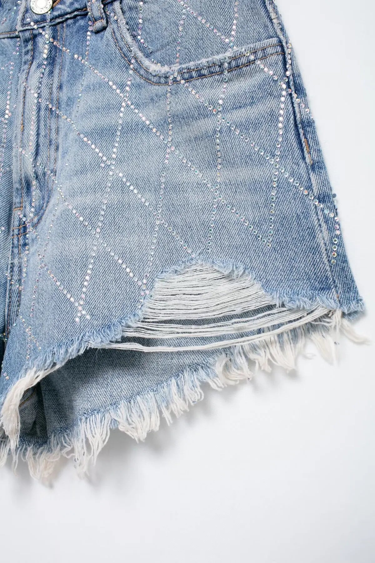 DazzleLine™ – High Waist Hot Diamond Shorts (Raw Edge, Straight Fit)