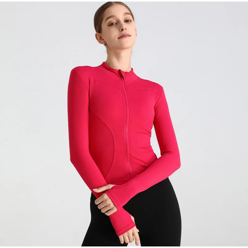 سترة يوجا نسائية بسحاب وقصّة Slim Fit