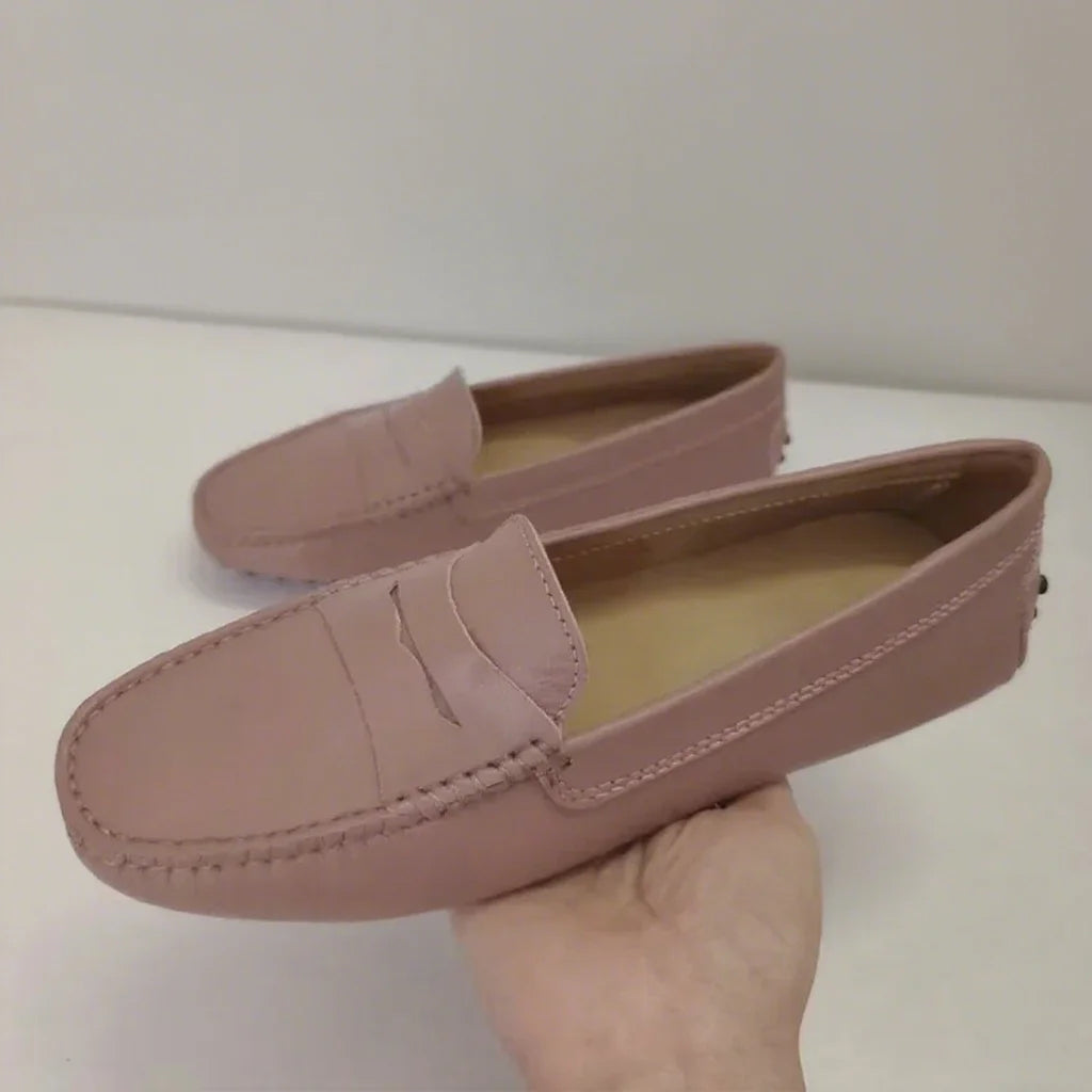 حذاء مسطح نسائي 2025 من الجلد الطبيعي سهل الارتداء