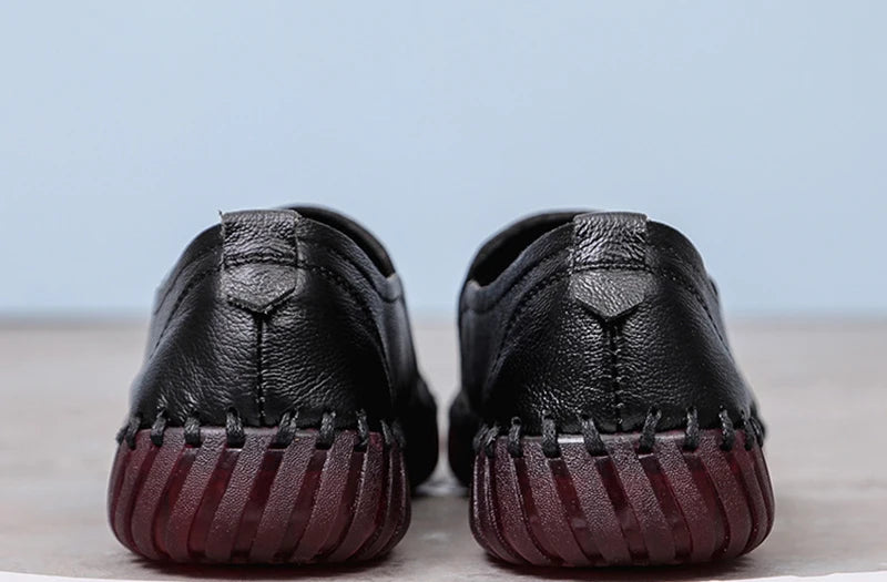 حذاء نسائي واسع - ٢٠٢٥