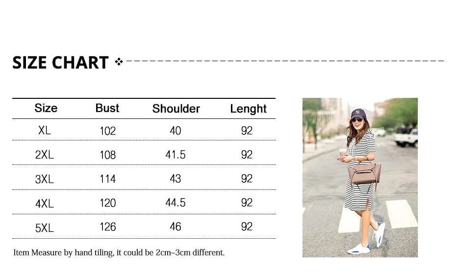 Size chart for striped pleated maternity dress with model showcasing the dress style in summer setting.