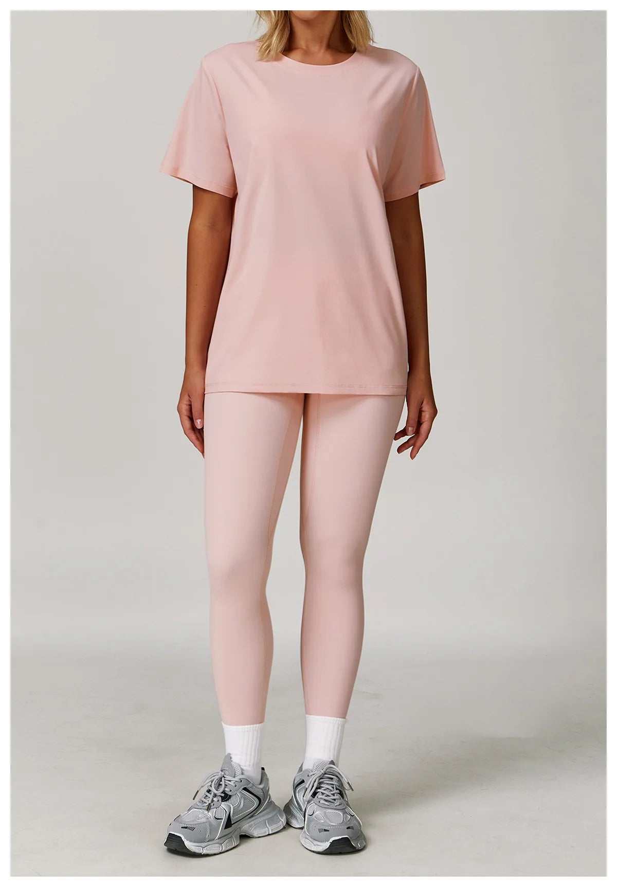 Loose Fit Yoga Tee - Breathable & Quick Dry