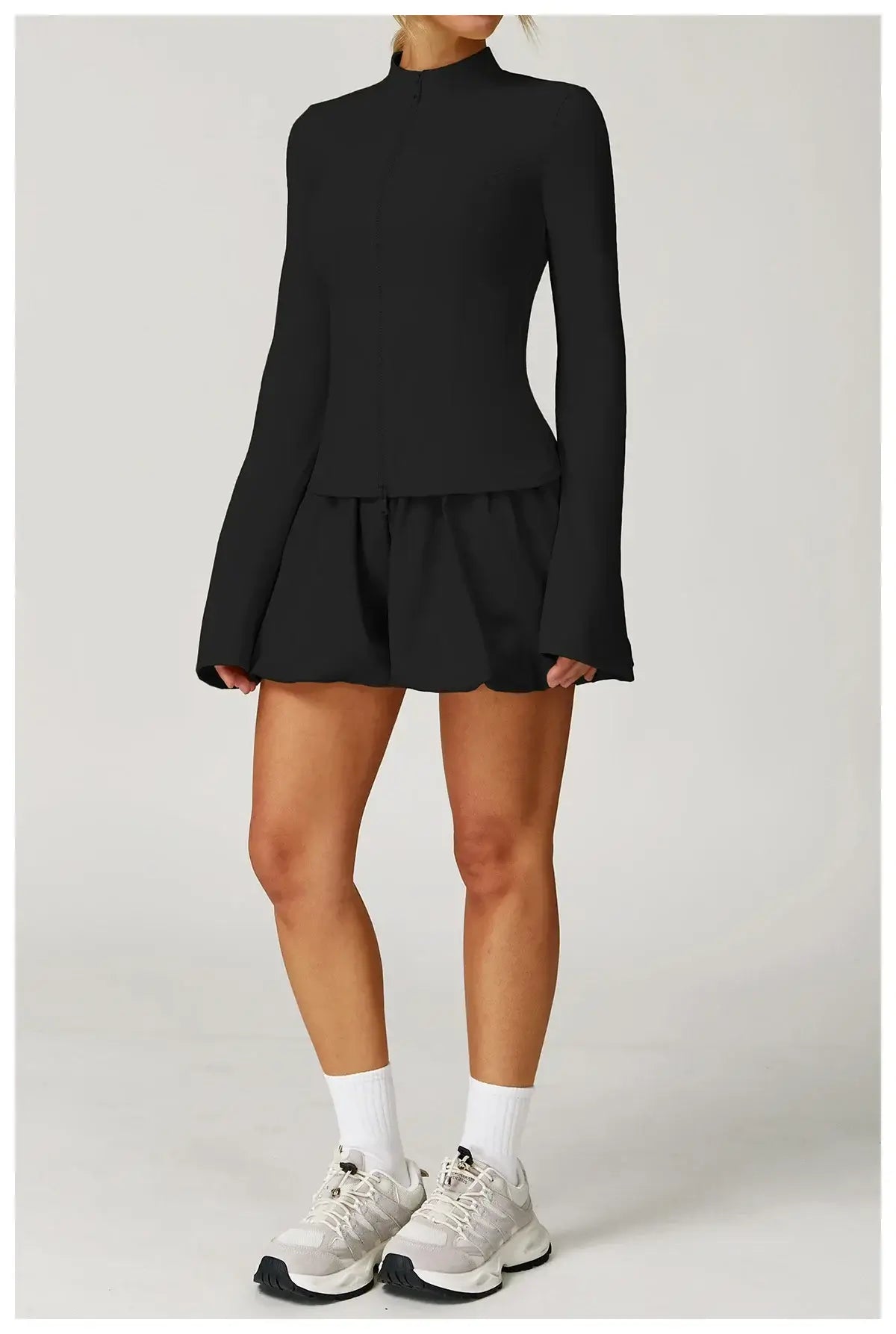 سترة تدريب نسائية مرنة بقصّة Slim Fit