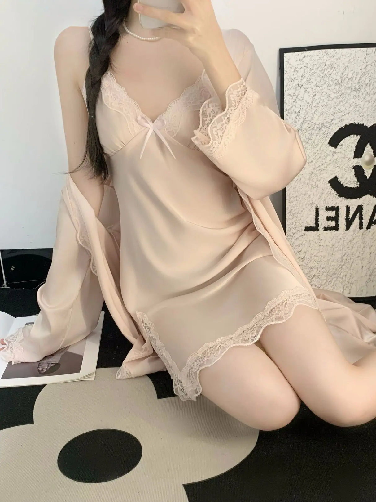 طقم رداء نوم ساتان نسائي