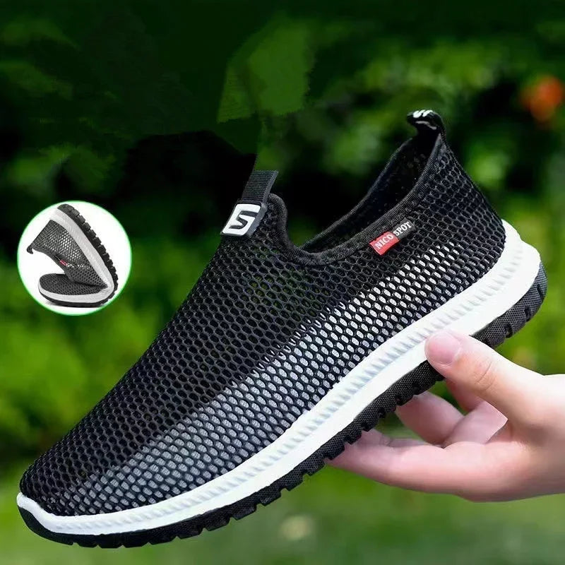 TrailFlow Aqua Sneakers