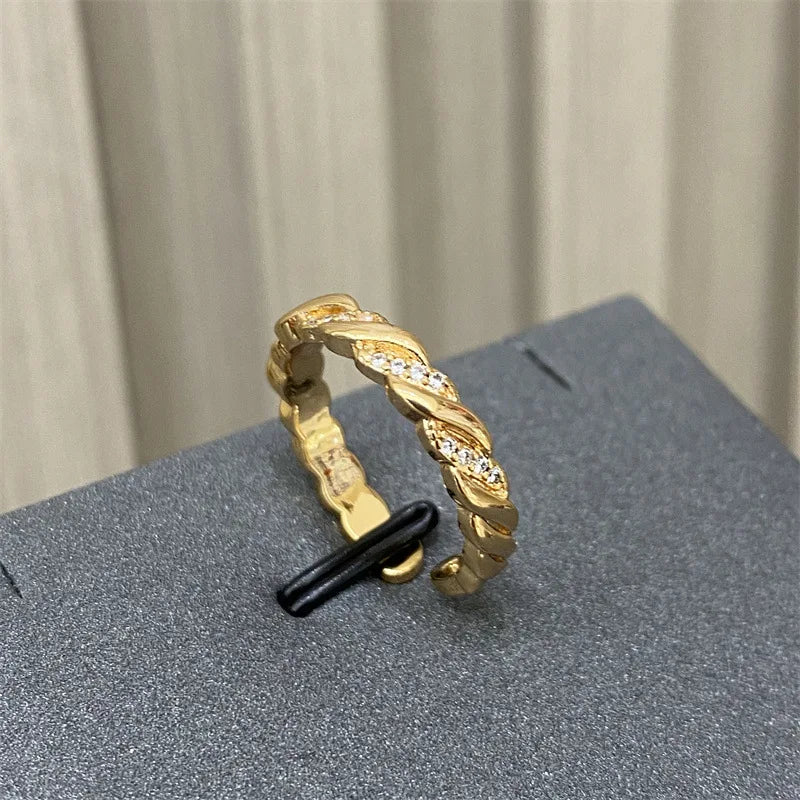 Luxury W Letter Gold Plated Ring
