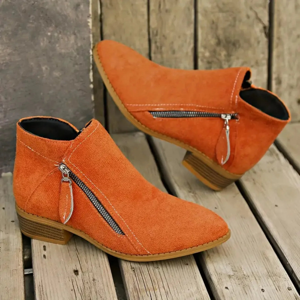 أحذية الكاحل النسائية ذات الكعب العالي