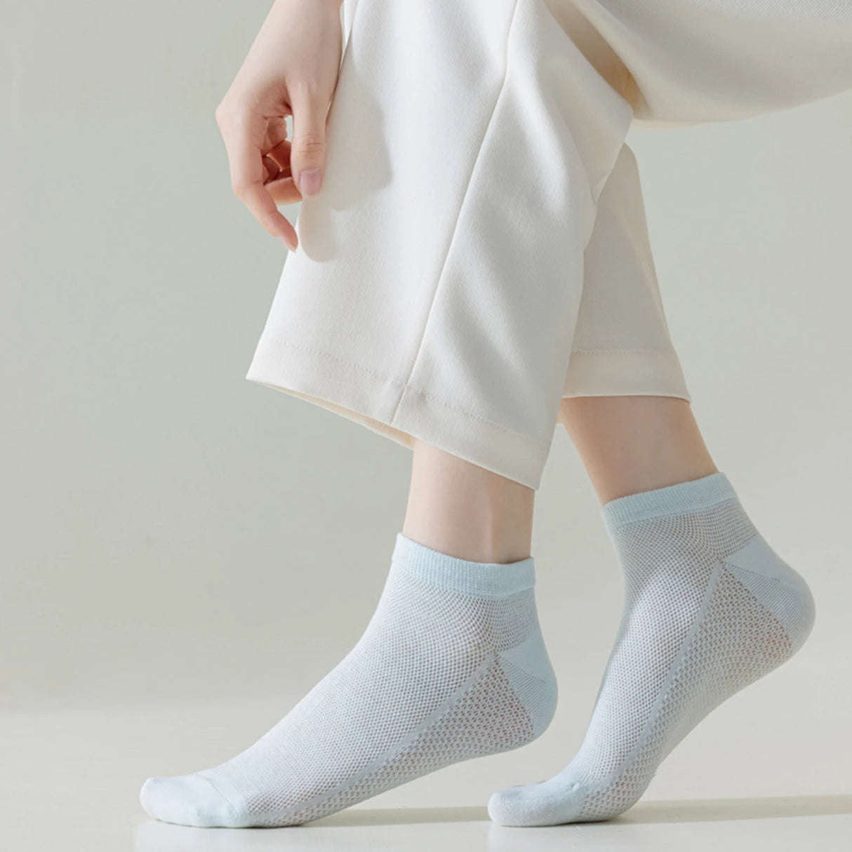 Women Cotton Mesh Socks