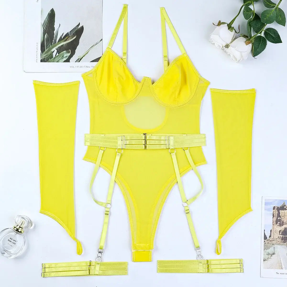 جمبسوت نسائي شبكي مع حمالة صدر