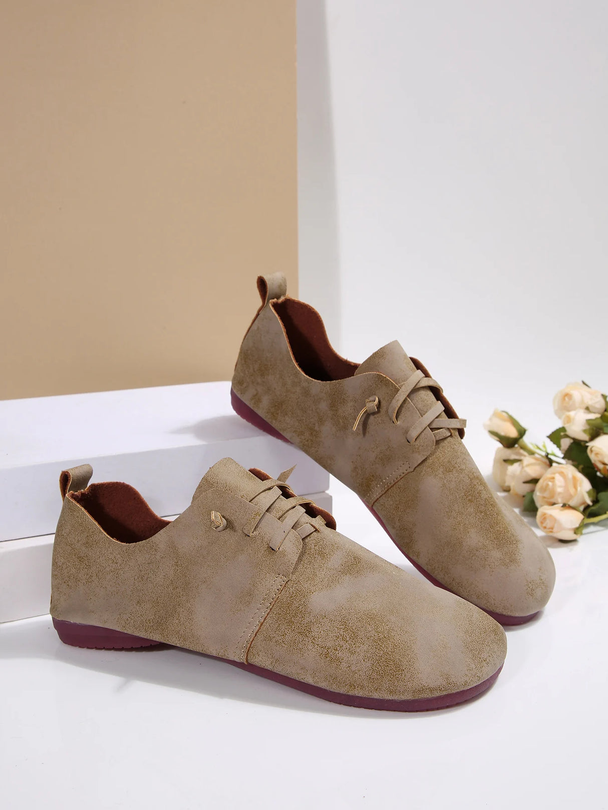 حذاء لوفر نسائي أنيق وسهل الارتداء