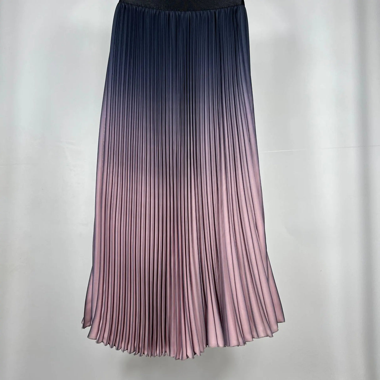 Women Gradient Pleated Skirt