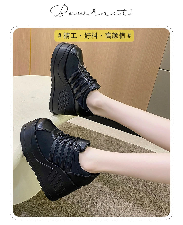 أحذية نسائية بكعب عالٍ وأربطة ورأس دائري