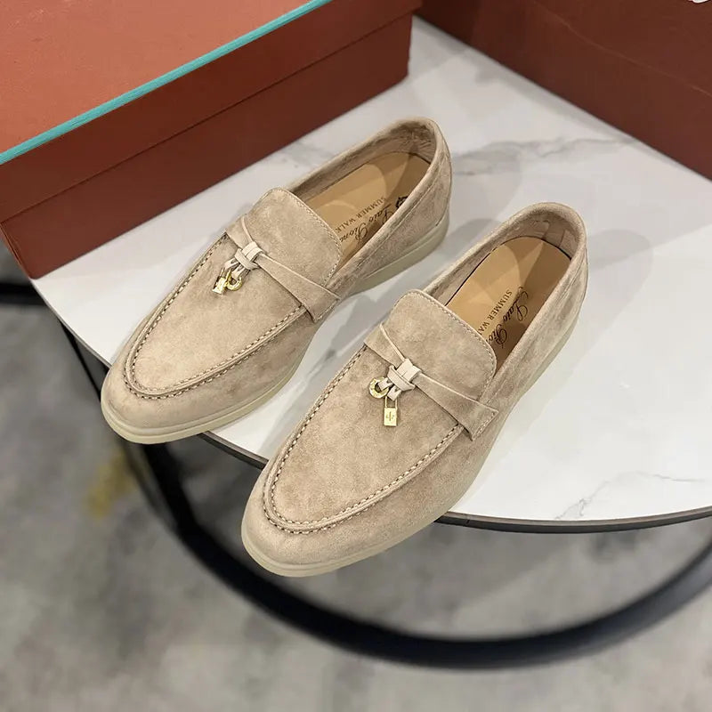 حذاء مسطح سهل الارتداء من الجلد للنساء